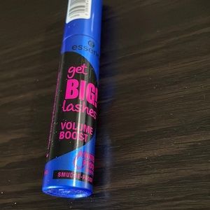 Sealed “get BIG! lashes” waterproof and smudge proof mascara